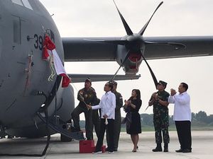 Jokowi Cek Pesawat C-130J Super Hercules: Sangat Canggih Jokowi Cek Pesawat C-130J Super Hercules: Sangat Canggih