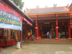 Bantu Korban Banjir, Kelenteng Hok Tik Bio Pati Jadi Dapur Umum