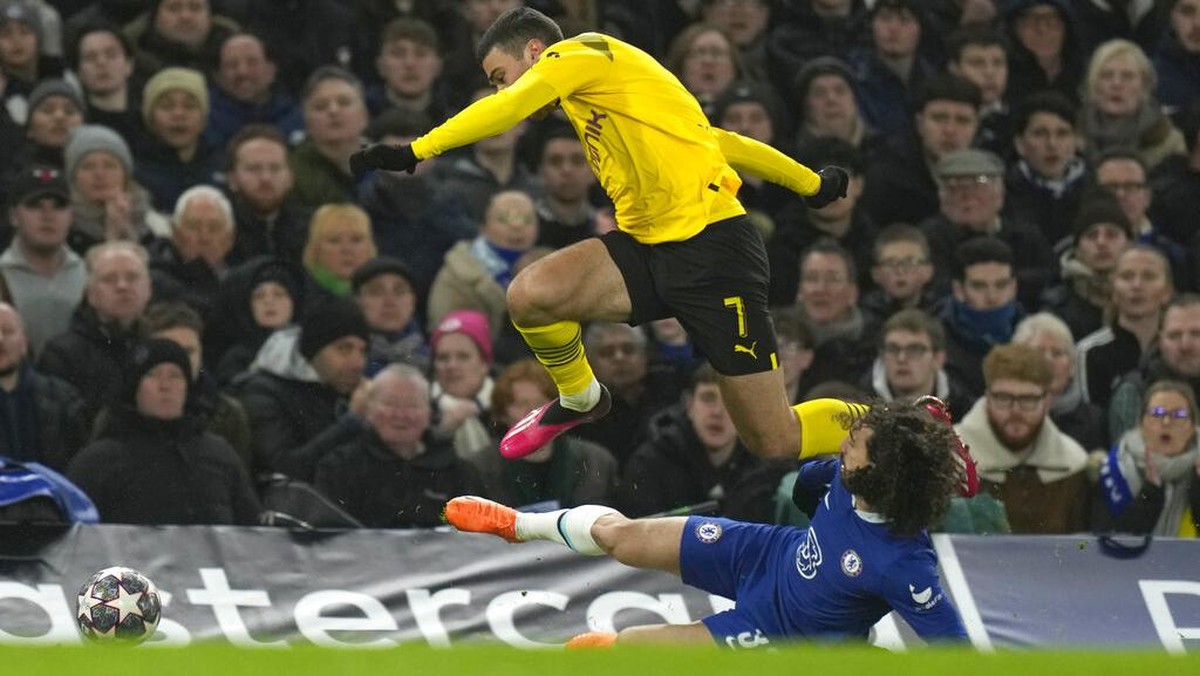Aksi Giovanni Reyna di Liga Champions. Foto: AP/Alastair Grant