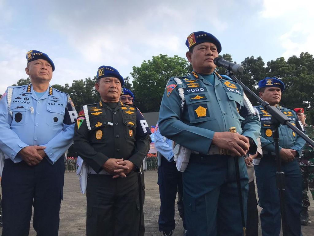 Panglima Yudo Bakal Tertibkan Penggunaan Rotator hingga Pelat Dinas TNI