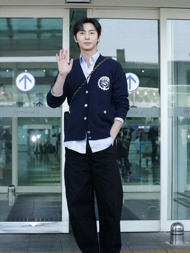 INCHEON, SOUTH KOREA - MARCH 05: South Korean actor Park Seo-Jun is seen on departure at Incheon International Airport on March 05, 2023 in Incheon, South Korea. (Photo by Han Myung-Gu/WireImage)