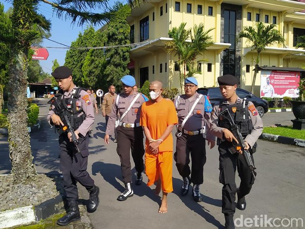 Kabur 4 Tahun, Pelaku Pembunuhan di Magelang Tertangkap di Bekasi Kabur 4 Tahun, Pelaku Pembunuhan di Magelang Tertangkap di Bekasi
