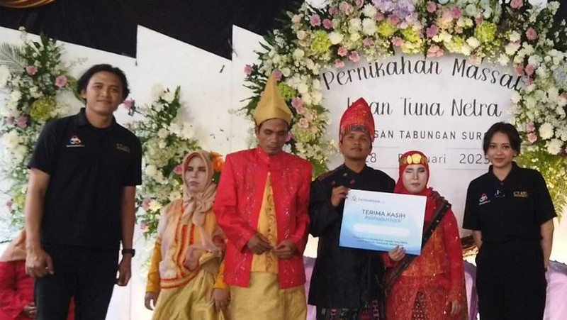 Pernikahan Massal Pasangan Tunanetra Lancar Berkat Donasi Sahabat Baik