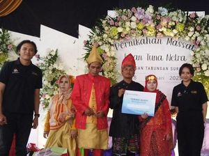 Pernikahan Massal Pasangan Tunanetra Lancar Berkat Donasi Sahabat Baik