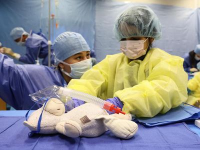 Potret Klinik Teddy Bear, Bantu Anak-anak Atasi Takut Pemeriksaan Medis