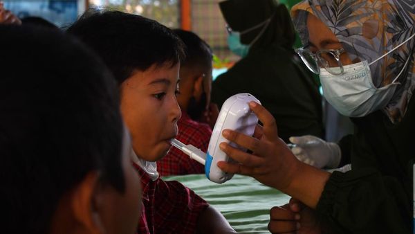 Siswa SD di Madiun Lakukan Skrining Keterpaparan Asap Rokok