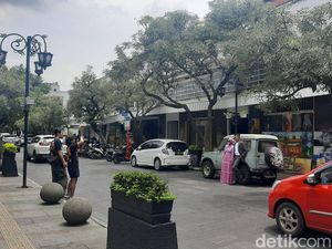 Laporan Pandangan Mata di Jalan Braga Saat Siang