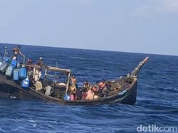 TNI AU Deteksi 5 Titik Pendaratan Rohingya di Aceh