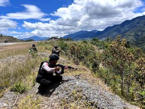 10 Fakta KKB Serang 36 TNI Pencari Pilot Susi Air: 1 Gugur, 5 Luka-4 Hilang 10 Fakta KKB Serang 36 TNI Pencari Pilot Susi Air: 1 Gugur, 5 Luka-4 Hilang