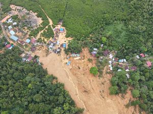 Polri: 13 Orang Meninggal Akibat Longsor di Natuna, 12 Teridentifikasi Polri: 13 Orang Meninggal Akibat Longsor di Natuna, 12 Teridentifikasi