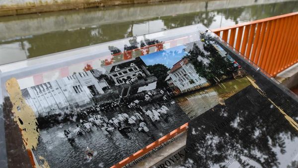 Usai Revitalisasi, Tepi Sungai Ciliwung Kini Dipasang Edukasi Sejarah