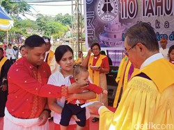 110 Anak Ikut Baptis Massal Peringatan Injil Masuk Toraja