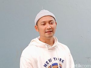 Kata Angga Wijaya Disindir Dewi Perssik Pergi Umrah dari Uang Hasil Curian Kata Angga Wijaya Disindir Dewi Perssik Pergi Umrah dari Uang Hasil Curian