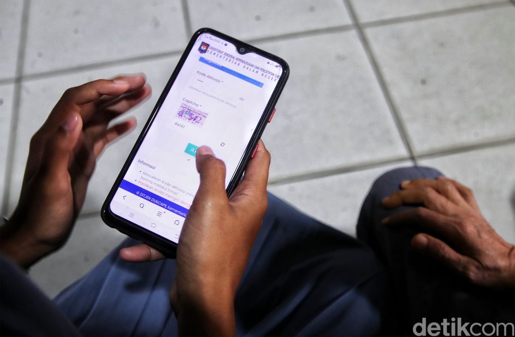 Aplikasi Identitas Kependudukan Digital (IKD)