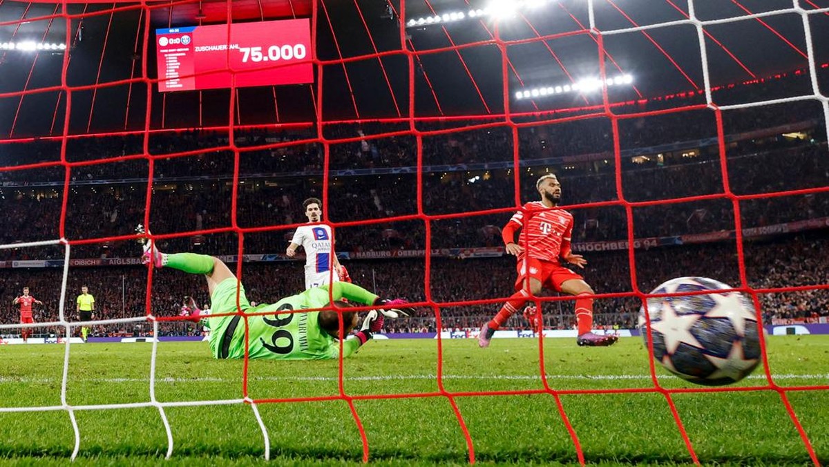 Gol pertama Bayern Munich ke gawang Paris Saint-Germain berawal dari kesalahan Marco Verratti (Foto: AFP via Getty Images/ODD ANDERSEN)