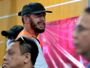 Begini Ekspresi Warga Negara Rusia yang Dideportasi