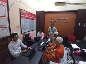Bejat! 3 Remaja Blitar Cabuli Anak Yatim di Rumah Kosong