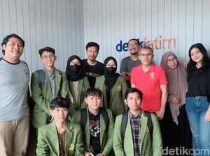 Enam Mahasiswa UPN Belajar Langsung di Dapur Redaksi detikJatim Enam Mahasiswa UPN Belajar Langsung di Dapur Redaksi detikJatim