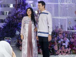8 Foto Cantiknya Luna Maya hingga Titi Kamal Jadi Model Baju Lebaran 2023