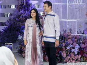 8 Foto Cantiknya Luna Maya hingga Titi Kamal Jadi Model Baju Lebaran 2023 8 Foto Cantiknya Luna Maya hingga Titi Kamal Jadi Model Baju Lebaran 2023