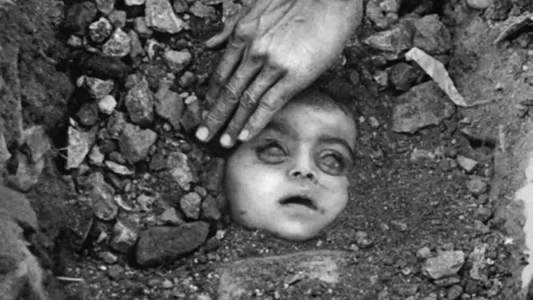 Hiii! Foto Menyeramkan Ini Punya Kisah Nyata yang Tak Kalah Mengerikan