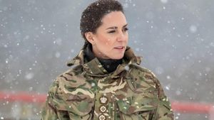 Foto: 9 Gaya Kate Middleton Jadi Kolonel Militer, Cantik nan Gahar