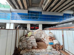 Kemenhub Mulai Bangun 5 Tangga di Stasiun Manggarai Demi Urai Kepadatan