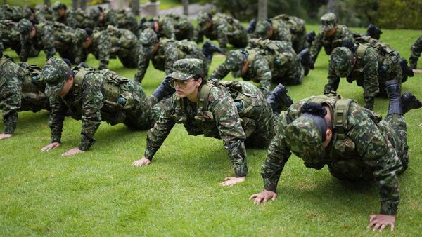 Kolombia Izinkan Wanita Masuk Militer Setelah 25 Tahun Dilarang