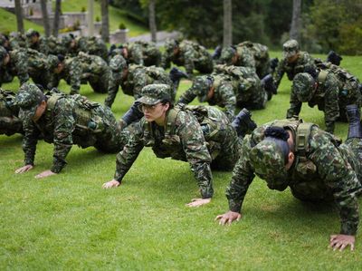Kolombia Izinkan Wanita Masuk Militer Setelah 25 Tahun Dilarang