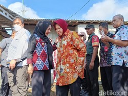 Mensos Risma Beri Bantuan Bocah Korban Perkosaan Pacar Ibunya di Purbalingga