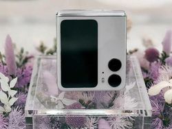 Fantastis! 2 Unit OPPO Find N2 Flip Laku Dilelang Rp 230 Juta