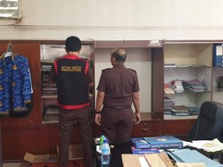 Kejati Geledah Ruang Kadis ESDM soal Dugaan Korupsi Tambang Pasir Besi