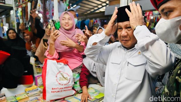 Prabowo Subianto mendampingi Jokowi kunker ke Kebumen (Foto: Laily Rachev - Biro Pers Sekretariat Presiden)