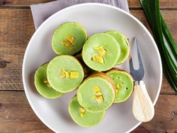 Resep Kue Lumpur Pandan yang Legit Harum Untuk Camilan