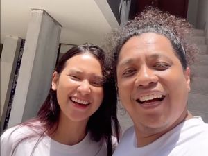 7 Potret Arie Kriting Pamer Rumah Baru 3 Lantai Usai Disindir Mertua