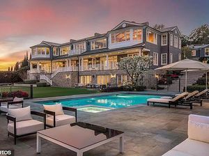 10 Potret Rumah Super Mewah JLo dan Ben Affleck, Baru Dibeli Rp 987 Miliar 10 Potret Rumah Super Mewah JLo dan Ben Affleck, Baru Dibeli Rp 987 Miliar