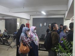 Vonis 1 Tahun 6 Bulan Penjara Disambut Isak Tangis Keluarga Abdul Haris