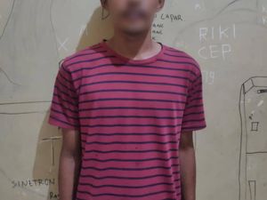 Pria Sumsel 3 Kali Perkosa Pacar yang Baru Seminggu Jadian, Aksinya Direkam Pria Sumsel 3 Kali Perkosa Pacar yang Baru Seminggu Jadian, Aksinya Direkam