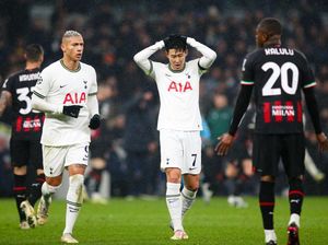 Crouch: Buat Apa Spurs Finis 4 Besar kalau Gagal Melulu di Liga Champions? Crouch: Buat Apa Spurs Finis 4 Besar kalau Gagal Melulu di Liga Champions?