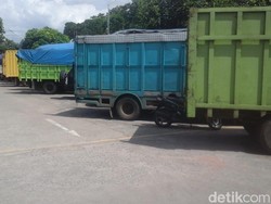 Polda Jambi Amankan 22 Truk yang Nekat Beroperasi Saat Adanya Larangan
