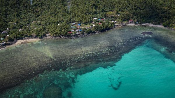 Tumpahan Minyak Hajar Resor di Filipina