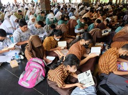 Literasi: Pengertian, Manfaat, dan Jenis-Jenisnya