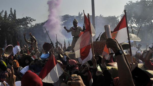 Aksi Ratusan OPD Pentaskan Drama Teatrikal Resolusi Rakyat Bekasi 1950