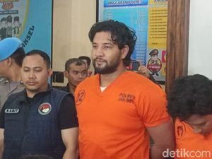 4 Kesamaan Kronologi Penangkapan Ammar Zoni 6 Tahun Lalu dan Sekarang 4 Kesamaan Kronologi Penangkapan Ammar Zoni 6 Tahun Lalu dan Sekarang