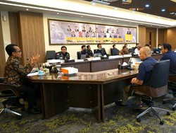 Bamsoet Apresiasi Kemudahan Importasi Kendaraan Balap ke Tanah Air