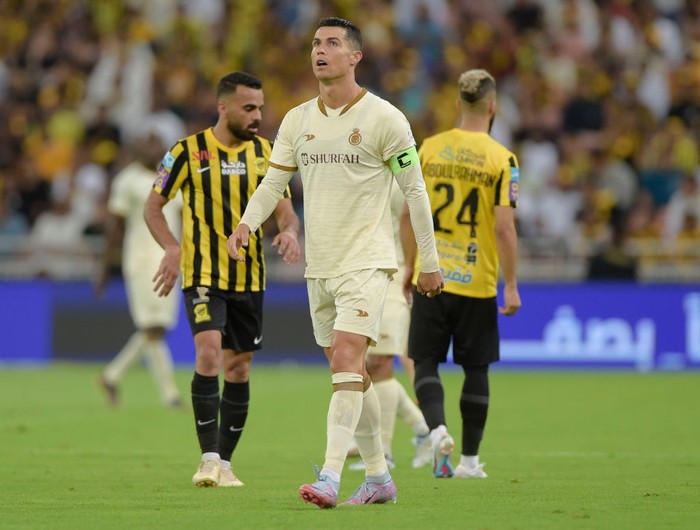 RIYADH, SAUDI ARABIA - MARCH 09: Cristiano Ronaldo of Al Nassr shows dejection during the Saudi Pro League match between Al Ittihad and Al Nassr at King Abdullah Sports City, Jeddah on March 9, 2023 in Riyadh, Saudi Arabia. (Photo by Khalid Alhaj/MB Media/Getty Images)