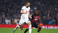 Pierre Kalulu, 22 tahun, dicomot dari akademi Lyon seharga 1,29 juta Euro saja pada musim panas 2020. Foto: Getty Images/Clive Rose