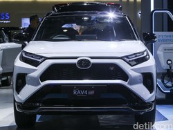 Toyota Siapkan Mobil Hybrid Made in Indonesia Lagi Tahun Ini!