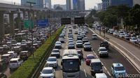 Jalan Gatot Subroto dan Tol Dalam Kota Macet Dua Arah Sore Ini