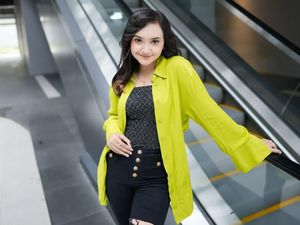 5 Potret Jihan Audy yang Dianggap Manis Alami